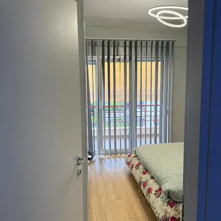 Fia Dry With Terrace Apartment *